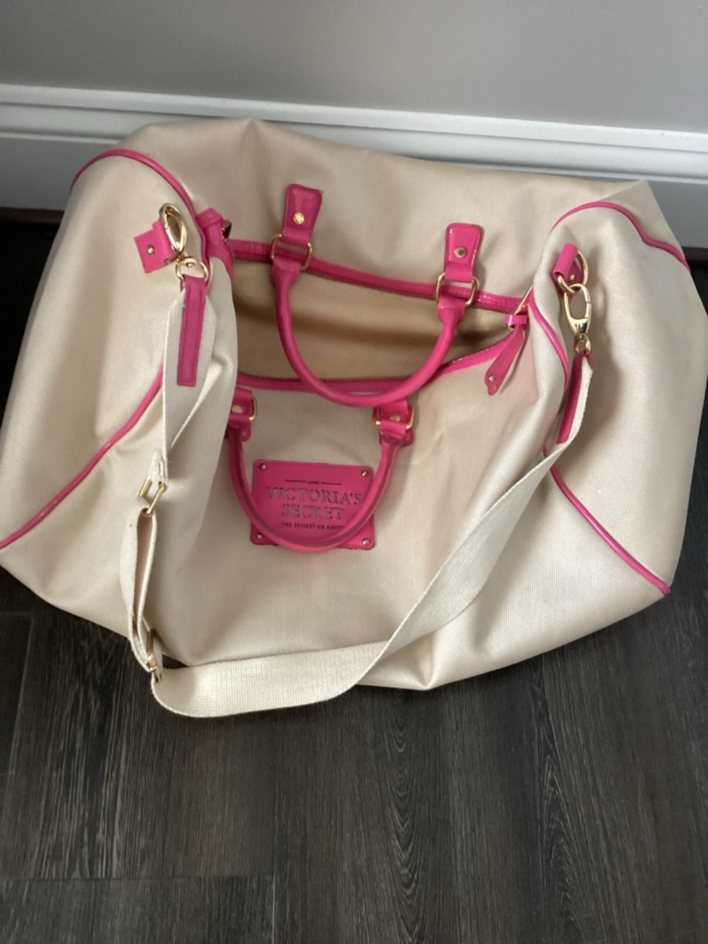 Victoria's Secret Weekender Bag in Cream with Hot Pink Trim